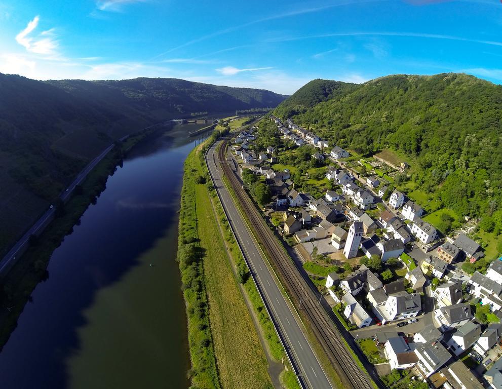 Ferienwohnungen Haus Am Wuerzlaysteig Lehmen Exteriér fotografie