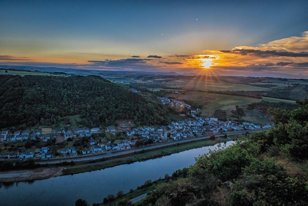 Ferienwohnungen Haus Am Wuerzlaysteig Lehmen Exteriér fotografie