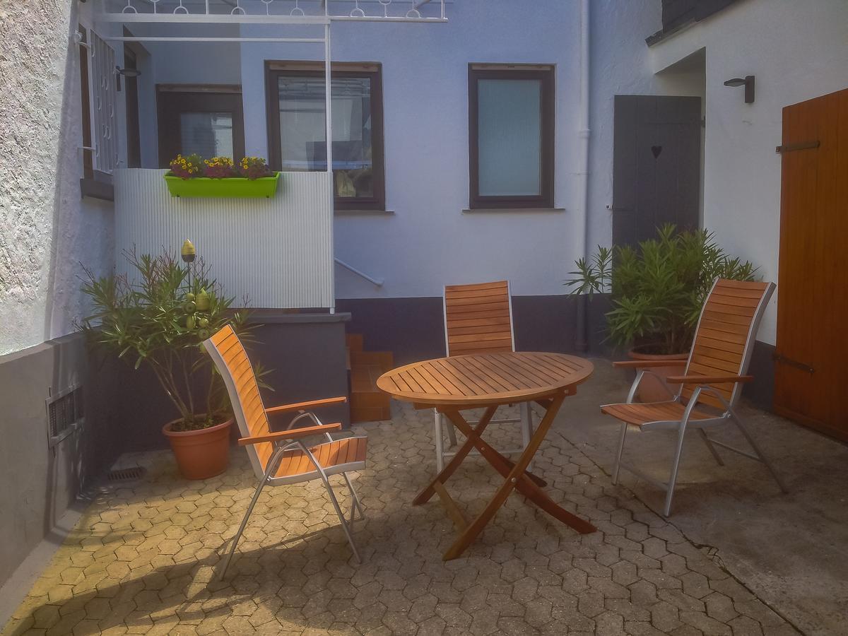 Ferienwohnungen Haus Am Wuerzlaysteig Lehmen Exteriér fotografie